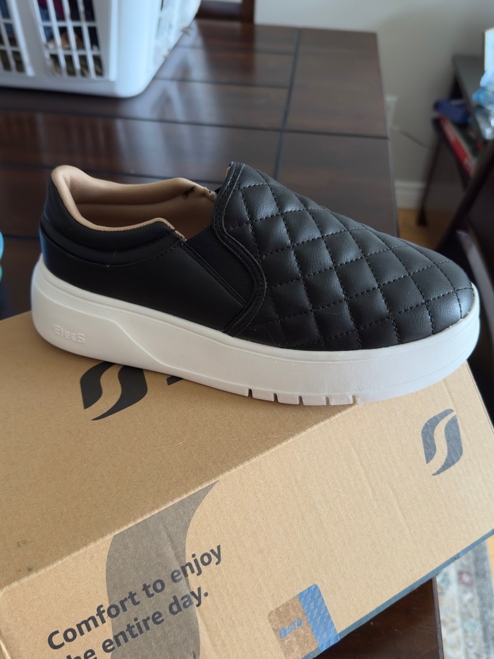 Women’s Quilted Slip-On Sneakers - Black